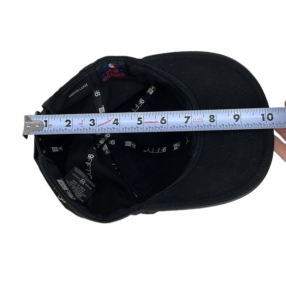 New York Yankees Baseball Cap Black Gold Adjustable Size Medium - Large M - L - Picture 10 of 12